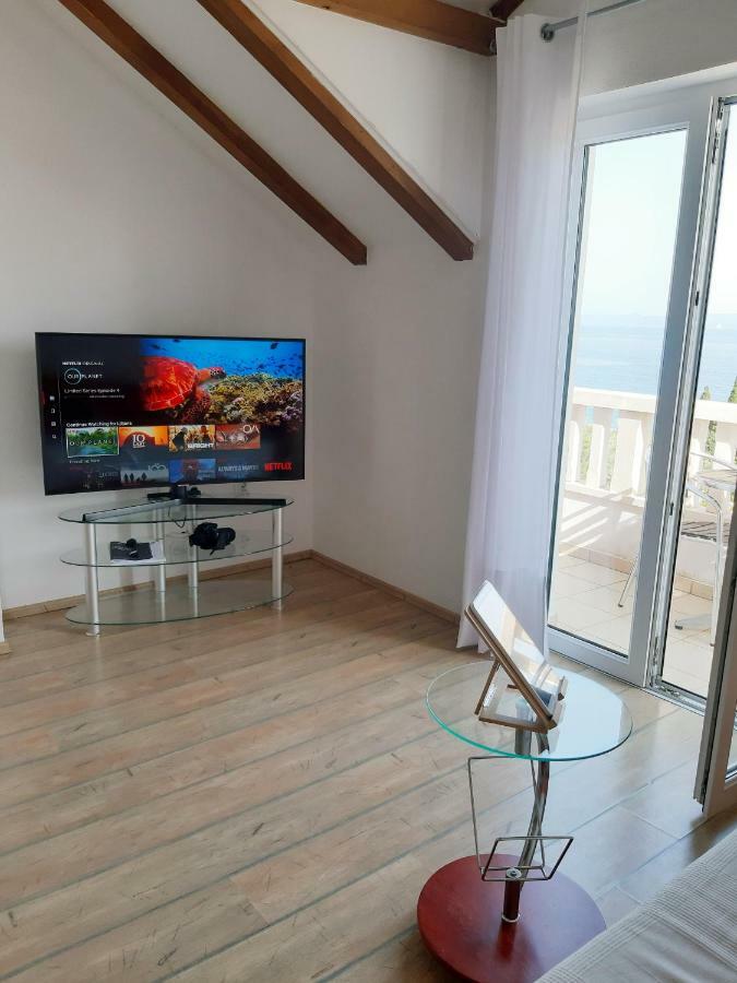 Apartment Liliana With Wonderful Sea View Near The Beaches Bol