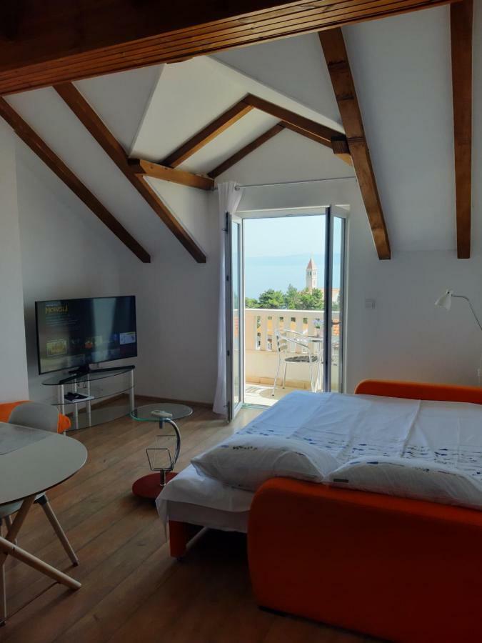 Liliana With Wonderful Sea View Near The Beaches Apartment Bol