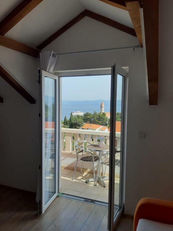 Liliana With Wonderful Sea View Near The Beaches Apartment Bol